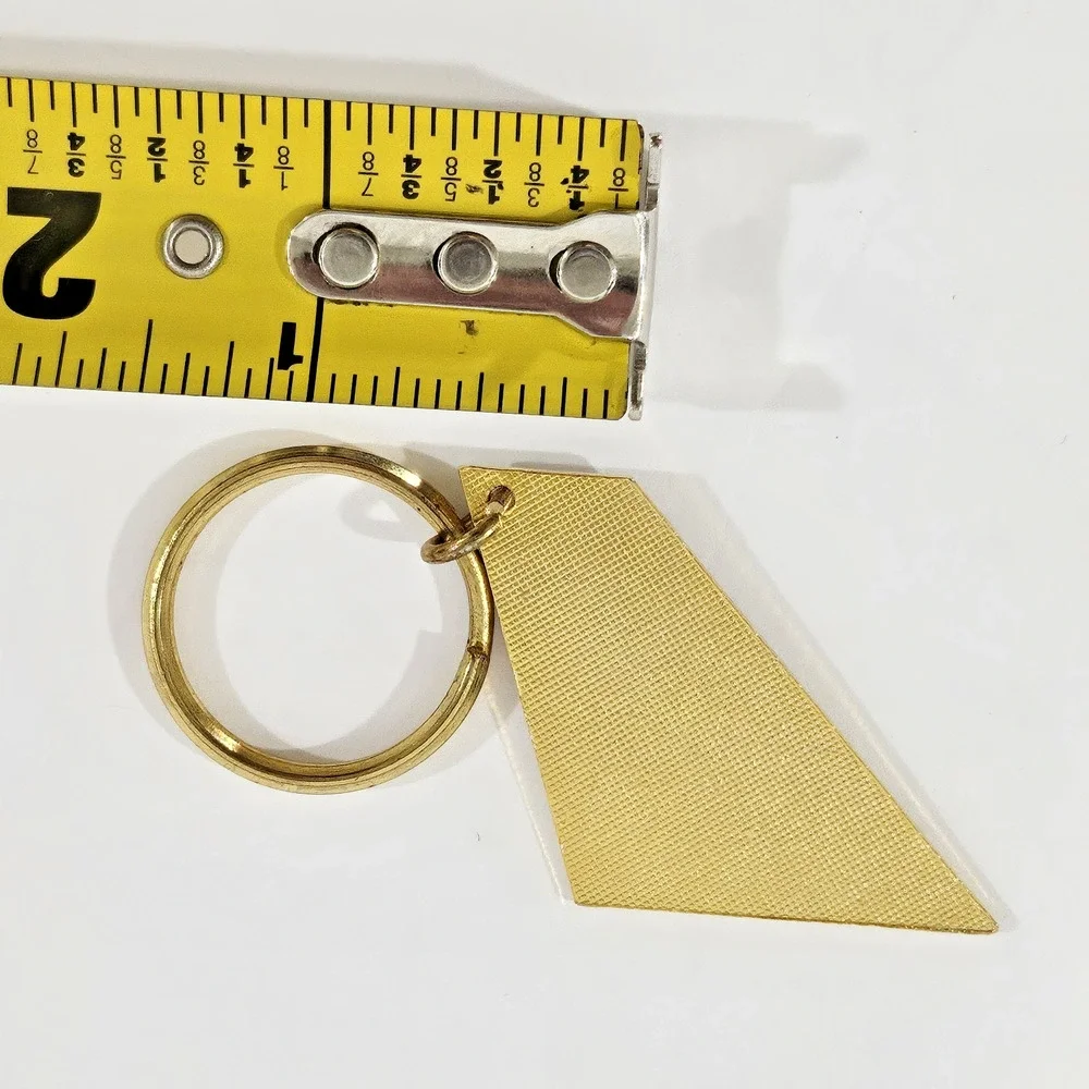Vintage 747 Jet Airplane Tail Keychain Gold Tone Enamel Aviation Airline Pilot